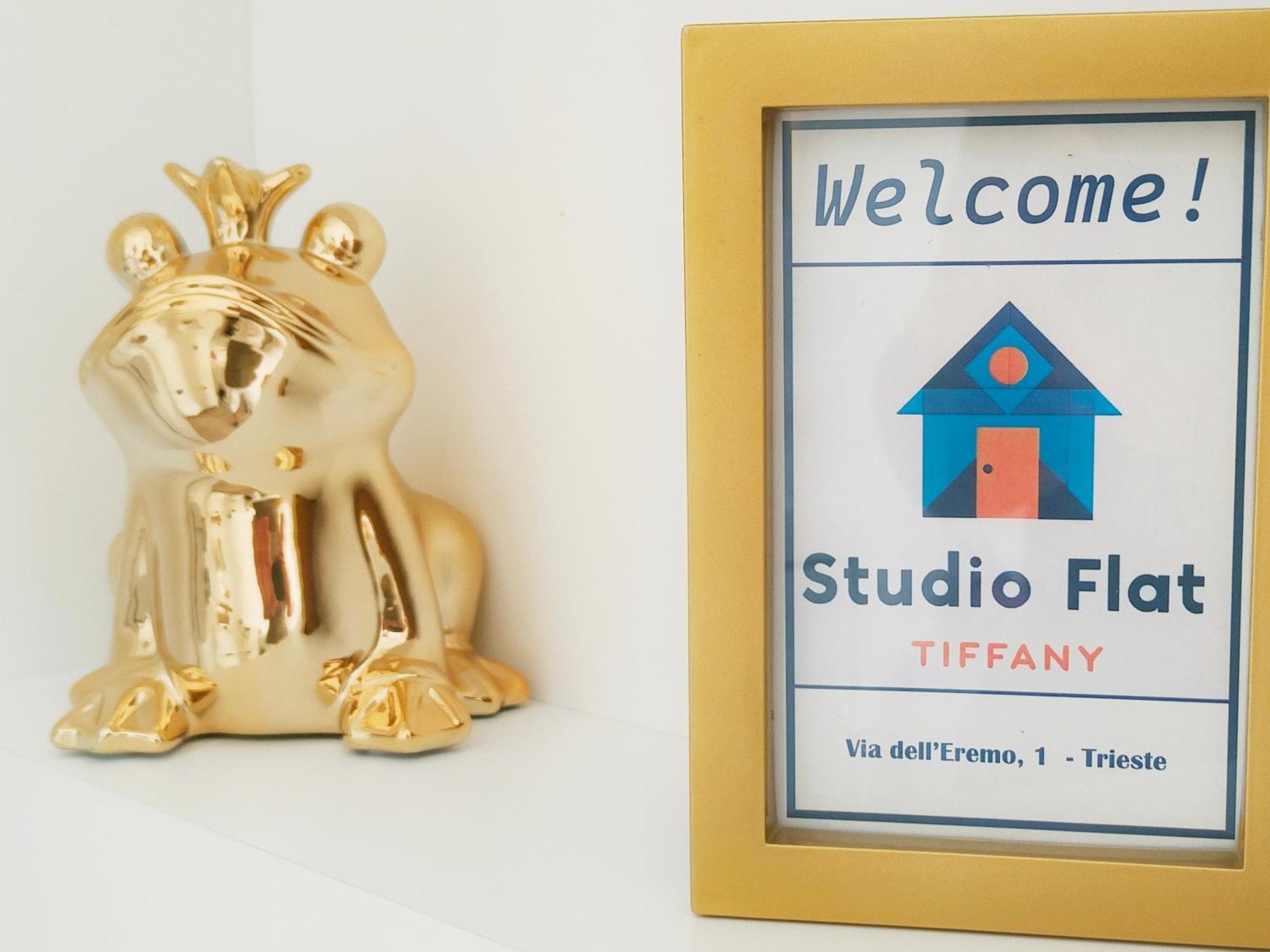 Studio Flat Tiffany Triëst Buitenkant foto